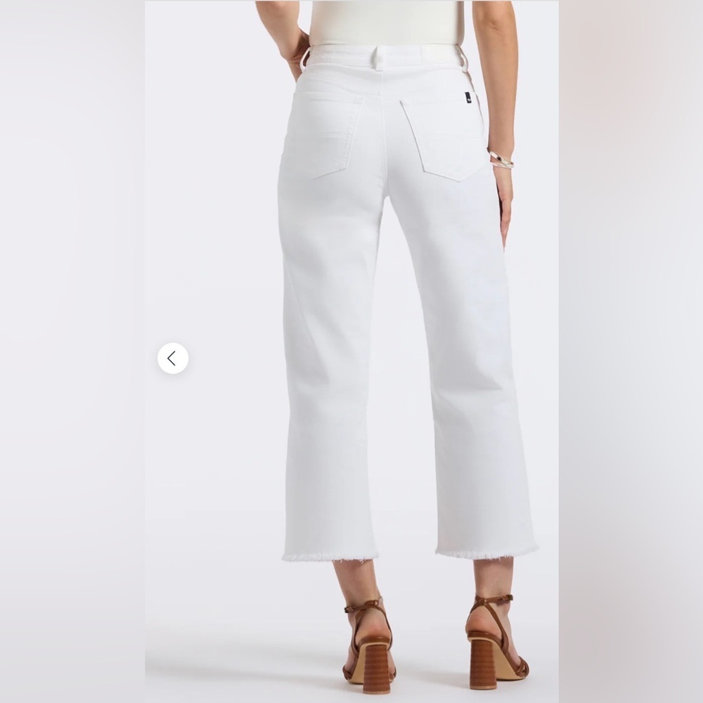 Buffalo | Leigh - Hi Rise Wide Leg Crop Jeans - Picture 4 of 10